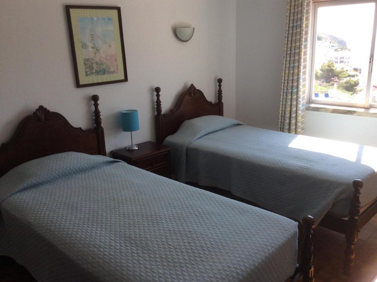 Apartamentos Salema Praia Club Extérieur photo