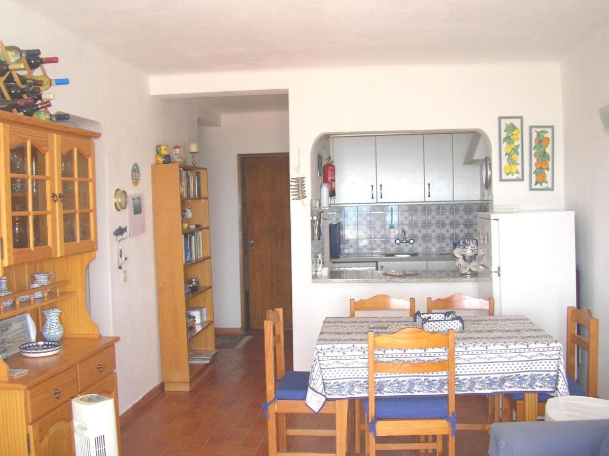 Apartamentos Salema Praia Club Extérieur photo