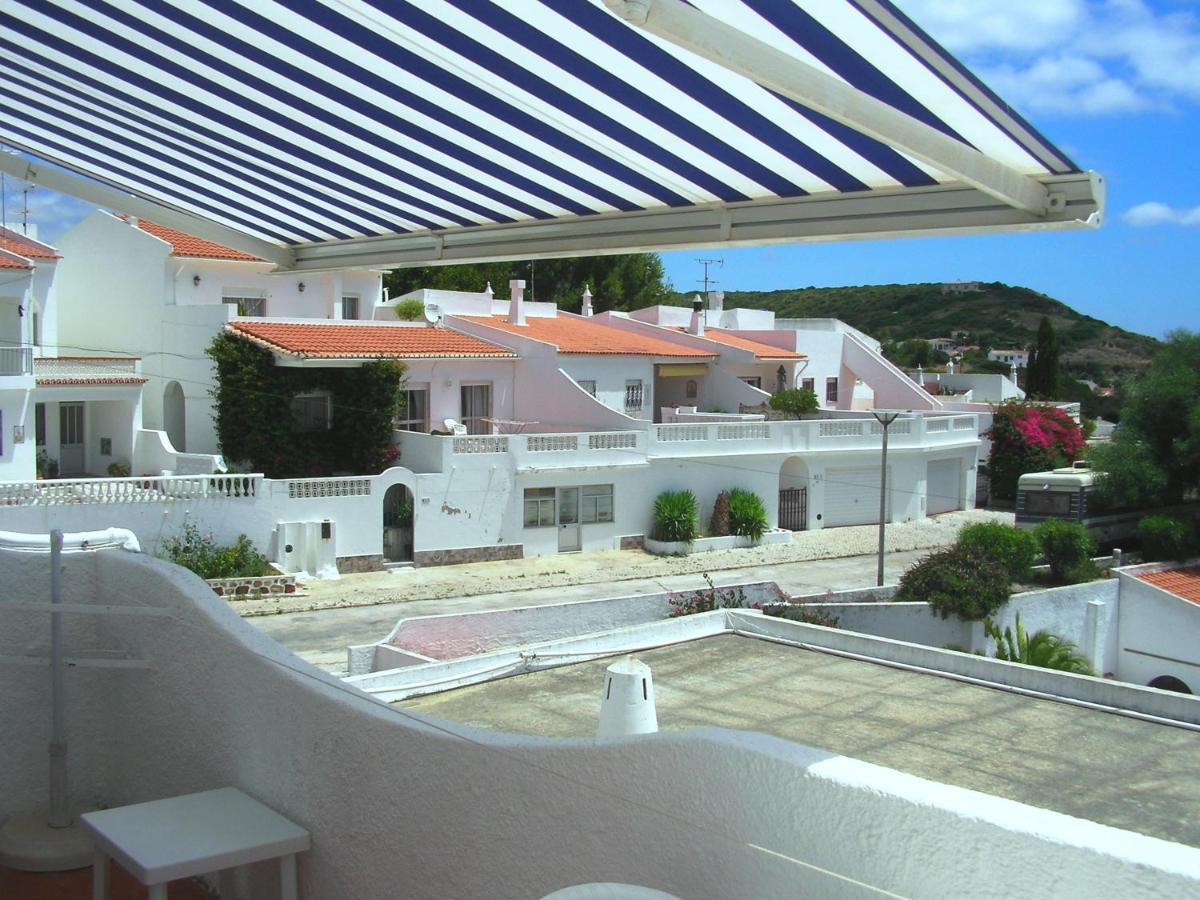 Apartamentos Salema Praia Club Extérieur photo