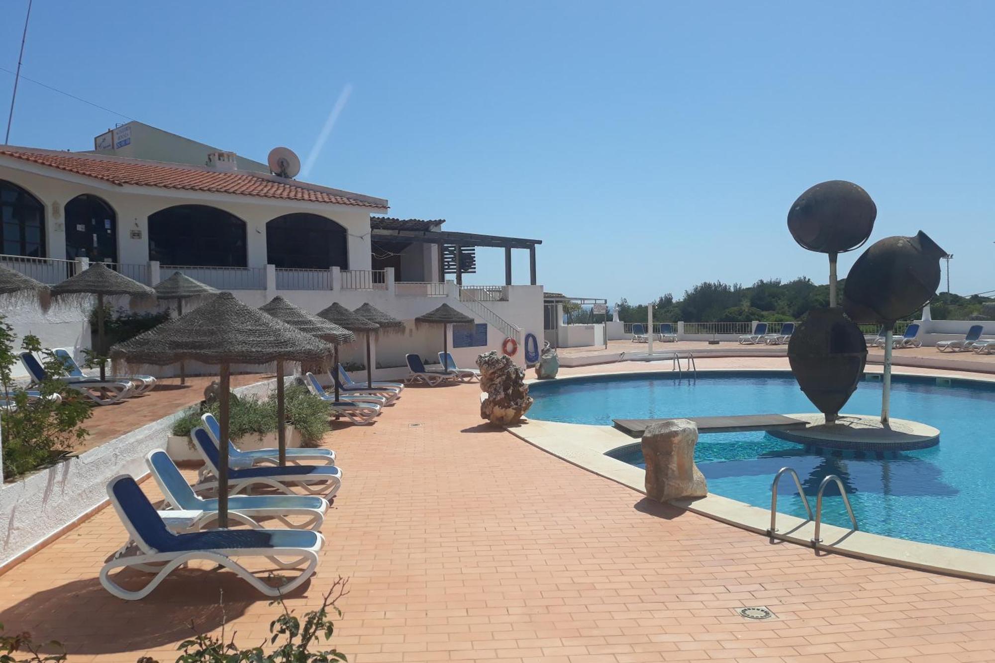 Apartamentos Salema Praia Club Extérieur photo