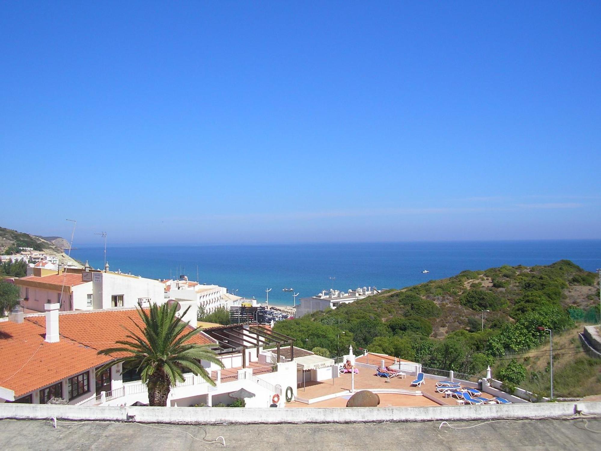 Apartamentos Salema Praia Club Extérieur photo