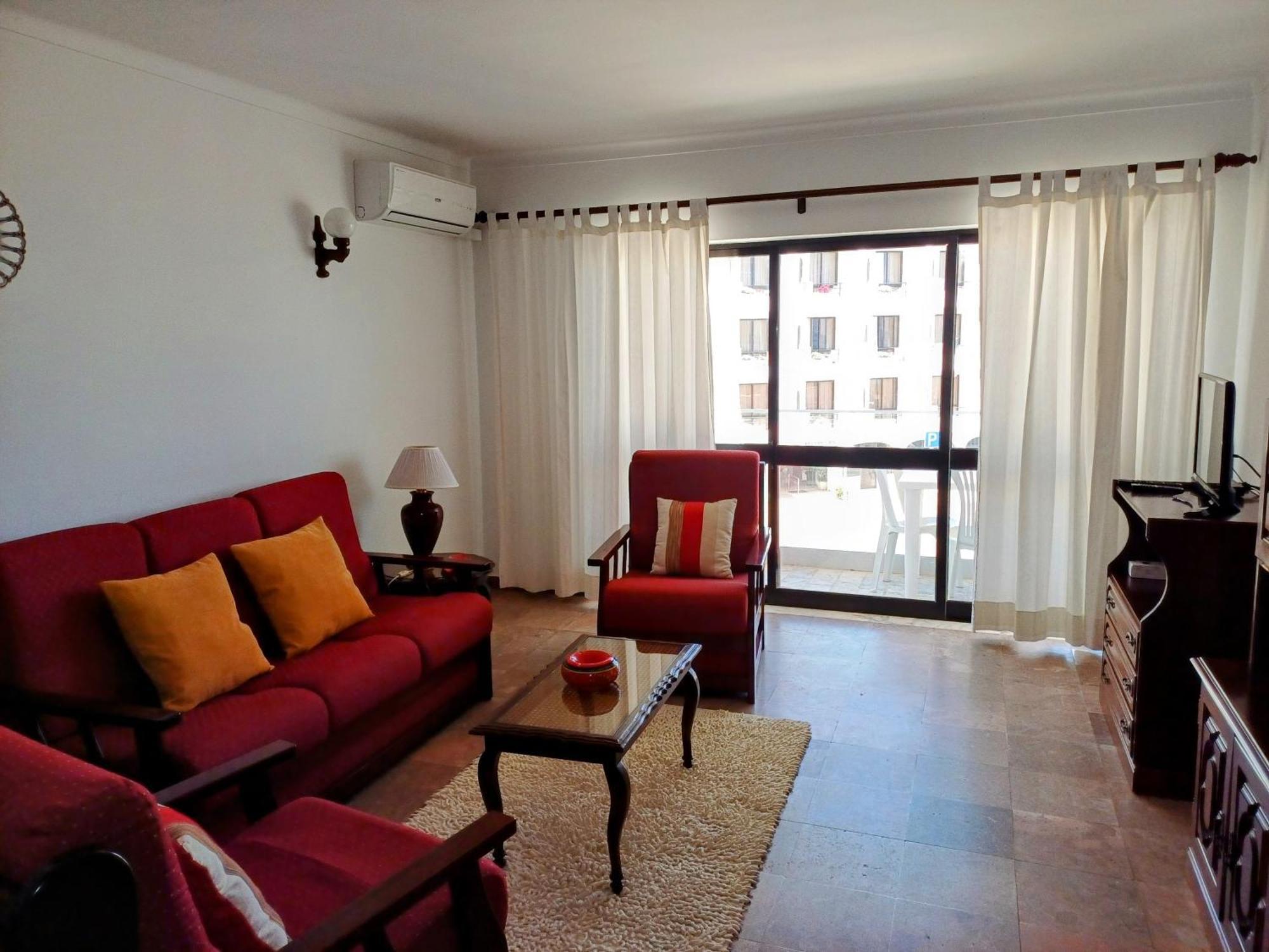 Apartamentos Salema Praia Club Extérieur photo