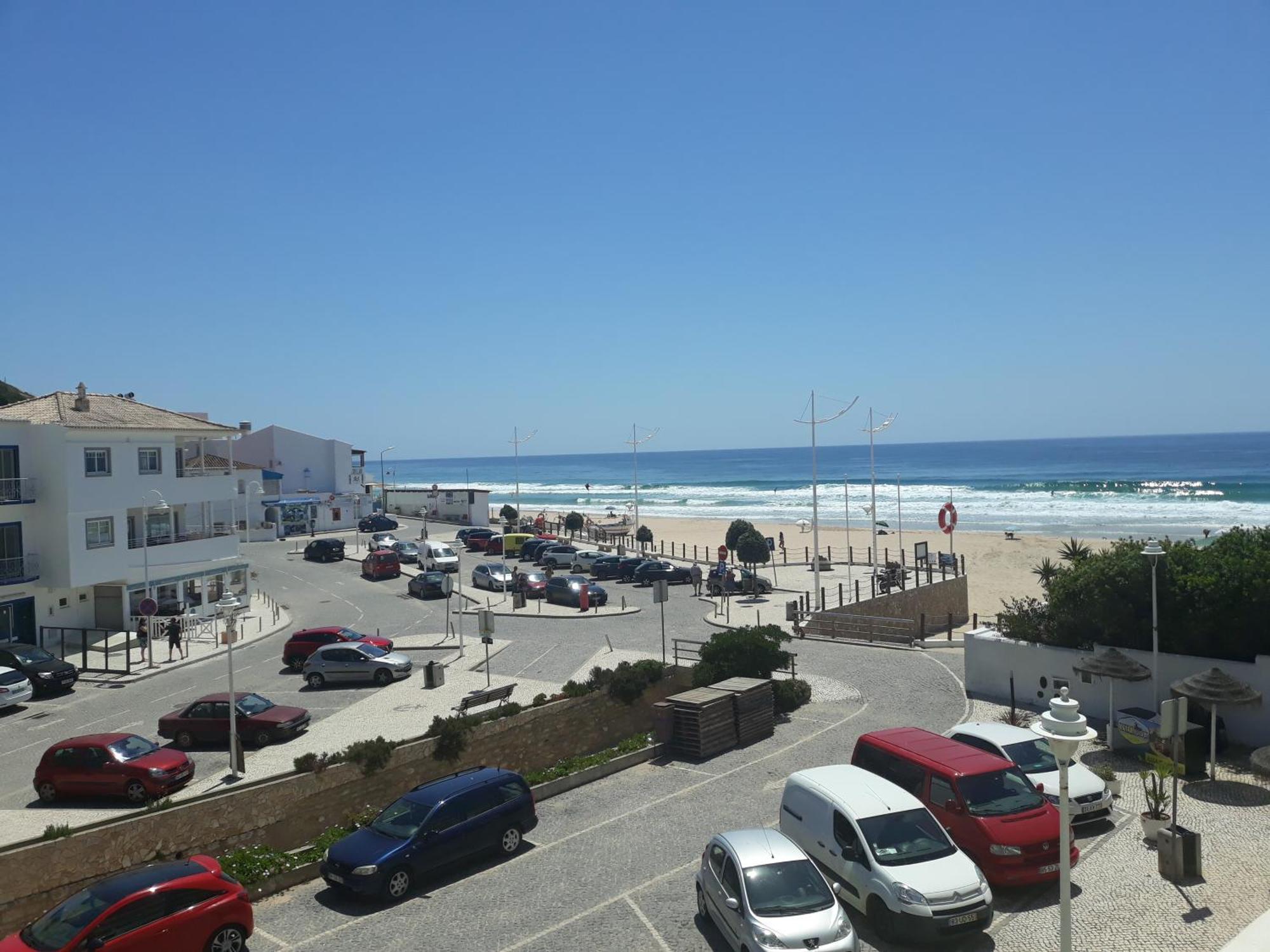 Apartamentos Salema Praia Club Extérieur photo