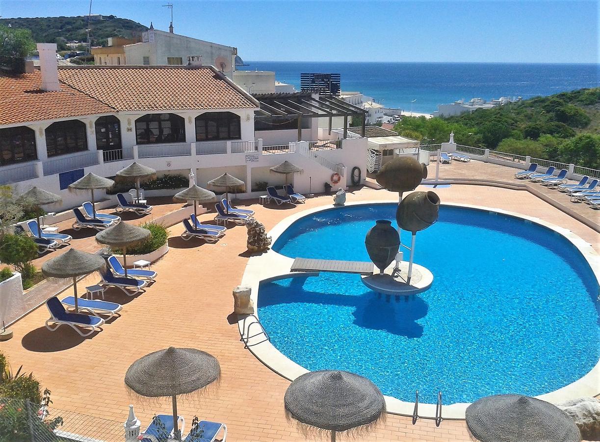 Apartamentos Salema Praia Club Extérieur photo