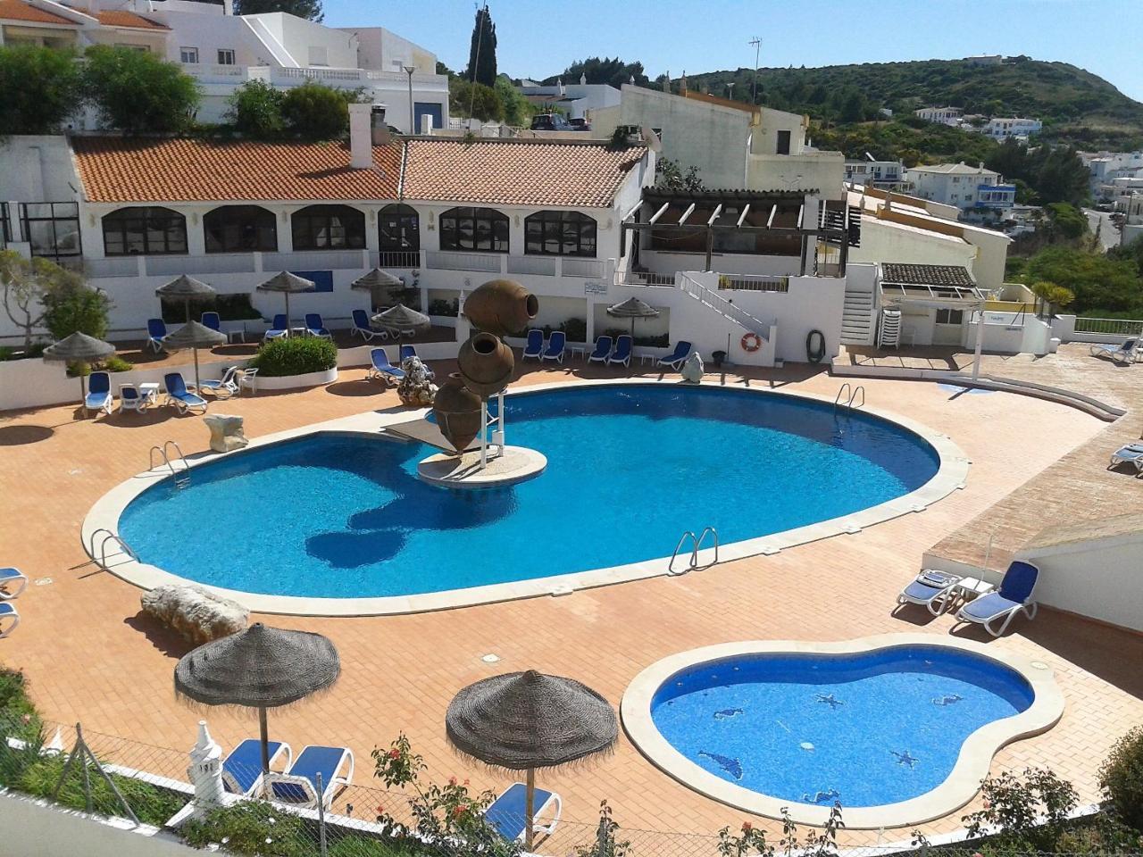 Apartamentos Salema Praia Club Extérieur photo